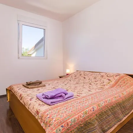 Two-bedroom In 別荘 プーラ